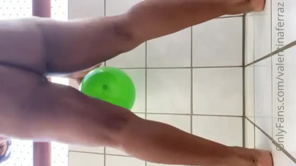 Sentando na bola